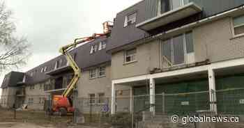 Kingston, Ont. tenants feeling trapped after landlord stalls on fixing elevator
