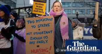 NHS threatens legal action to block second day of nurses’ strike