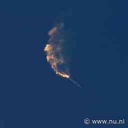 Eerste vlucht van grootste raket ooit eindigt na paar minuten met explosie