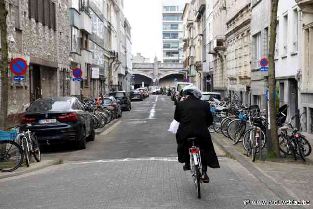 Hoge lood- en zinkwaarden ontdekt in bodemstalen van Antwerpse straat waar omstreden goudraffinaderij zich bevindt