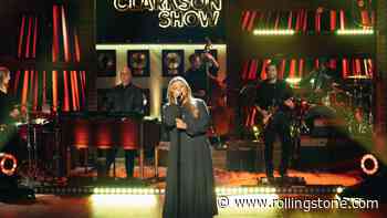 Kelly Clarkson Dusts Off a Rock and Roll Gem With Ritchie Valens’ ‘La Bamba’ Cover