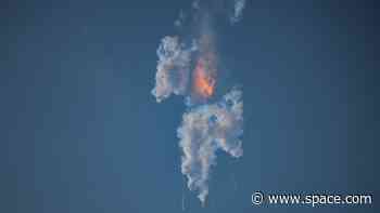Relive SpaceX's explosive 1st Starship test flight in these incredible launch photos
