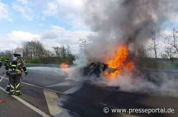FW Bocholt: Fahrzeugbrand