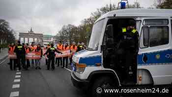 Klima-Proteste der „Letzte Generation“ in Berlin: Polizei stellt in 20 Fällen Strafanzeige