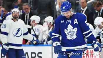 Maple Leafs up 7-2 vs Lightning in Game 2