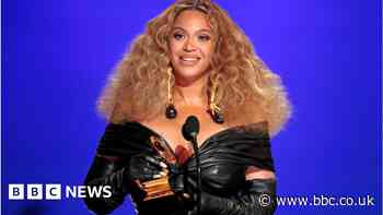 Beyonce and the Pope among those to lose Twitter blue check in purge