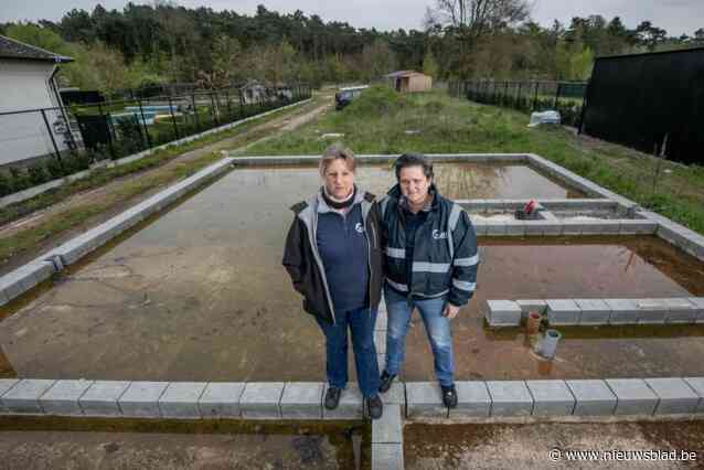 Zij zijn honderdduizenden euro’s én hun bouwdroom kwijt aan failliete aannemer uit Lille: “En ondertussen zit hij op een jacht in Kroatië”