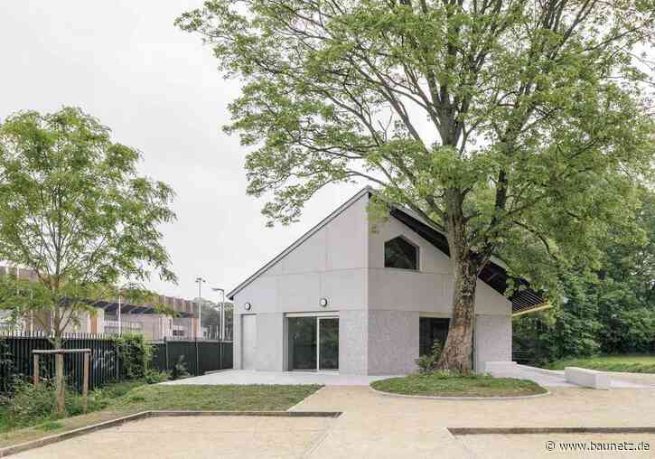 Treffpunkt unterm Satteldach
 - Parkpavillon in Anderlecht von Carton123 architecten