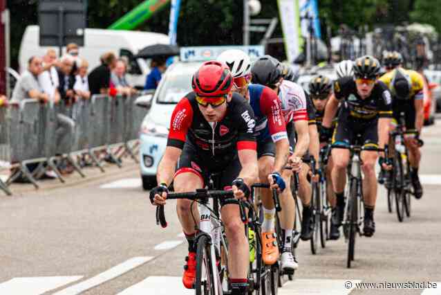 Naast de weg ook nog granfondo’s, gravelraces en nu zelfs paracycling, Niels Merckx is van alle markten thuis: “We willen nu eerst als duo leren om in een peloton te rijden”