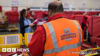 Royal Mail pay offer accepted by Communication Workers Union leaders