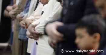 Suburban Muslims mark end of Ramadan with Eid prayers, festivities