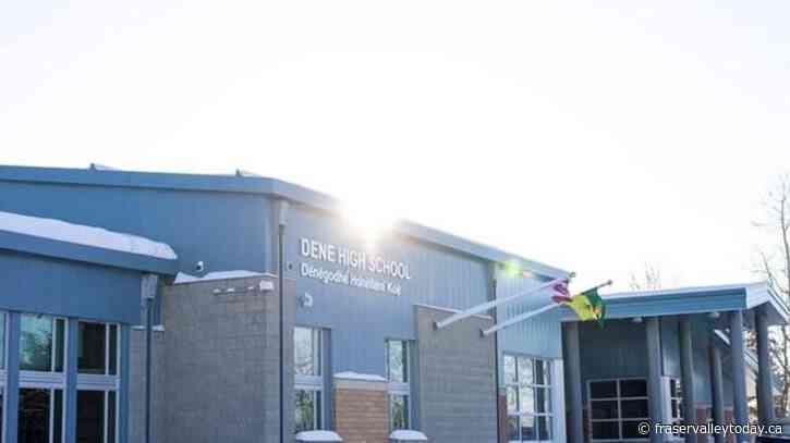 Two people injured at Dene High School in La Loche, Sask., one in custody