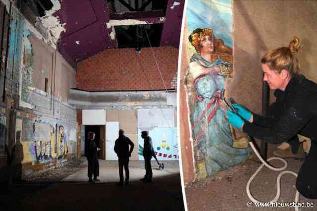 Uitgeleefd kraakpand geeft stukje bij beetje unieke kunstschat prijs: “Zó spannend. Iedereen moet hiervan kunnen genieten”