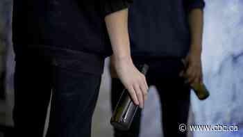 Here's how parents can prevent their teens from drinking too much