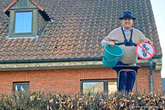 Philip staat na voetbalmatch klaar met emmer water tegen wildplassers: “Sommigen komen tot helemaal in mijn tuin om hun rits open te trekken”