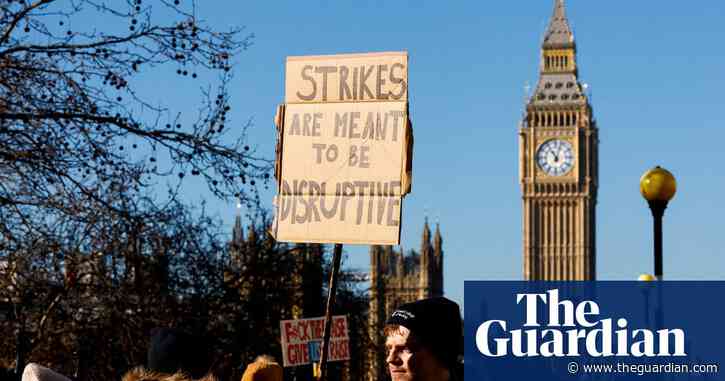 RCN chief: legal action over nurses’ strikes is ‘blatant threat’