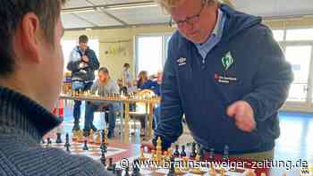 Salzgitteraner Schüler überraschen im Spiel gegen Schach-Profi