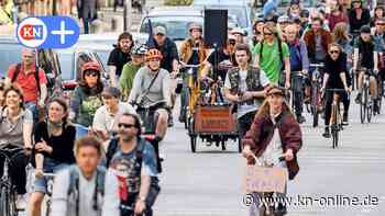 Bunt und laut: Fahrraddemo für mehr Klimaschutz in Kiel 