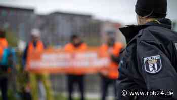 Berliner Polizei prüft Klimaprotest-Video auf Fehlverhalten