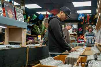 Finding hidden gems at a Thunder Bay junk shop