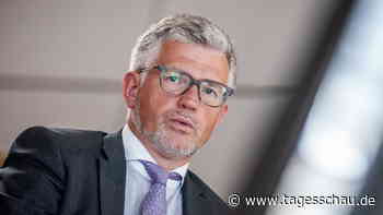 Liveblog: ++ Melnyk fordert zehn Mal mehr Militärhilfe ++