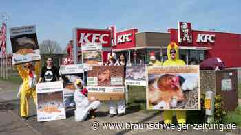 Braunschweig: Protest gegen Hühnermast vor Fastfood-Filialen
