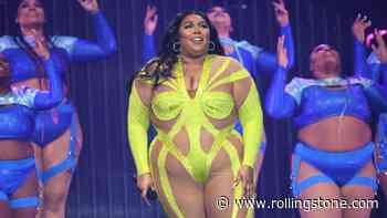 Lizzo Creates ‘Safe Space’ at Knoxville Show With ‘RuPaul’s Drag Race’ Alumni