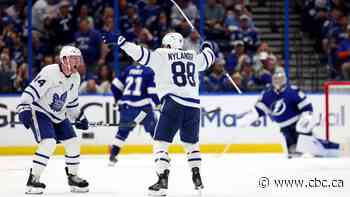 Rielly's OT winner gives Maple Leafs series lead over Lightning