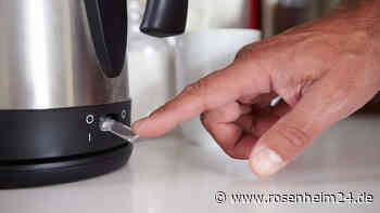 Was am meisten Energie spart: wie es sich mit Wasserkocher, Mikrowelle und Herd verhält