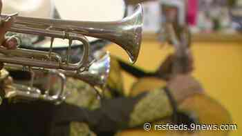 Restaurant honors mariachi band that's been with them from the beginning