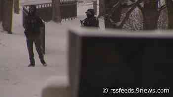 Proyecto de ley de Colorado propone convertir las llamadas falsas sobre tiradores activos en escuelas en delito grave