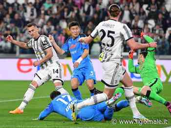 Napoli, è quasi scudetto. Raspadori nel finale vale l’1-0 sulla Juventus