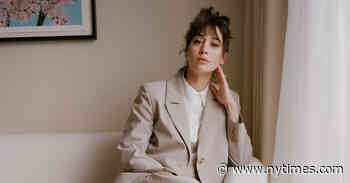 In ‘Fatal Attraction,’ Lizzy Caplan Makes a Mess