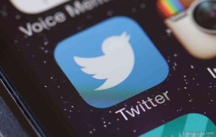 Elon Musk has been re-verifying dead celebrities on Twitter