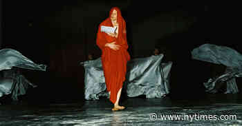 Review: Byronic Heroism in ‘Sardanapal’ at the Berlin Volksbühne