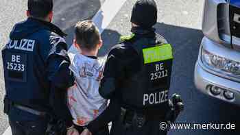 Polizeigewalt bei Klima-Protest in Berlin? „Letzte Generation“ kritisiert „Schmerzgriffe“