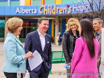 Alberta health minister details budget for new pediatric care beds in Edmonton's Stollery Hospital