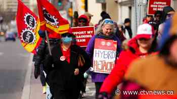 Treasury Board sends open letter to Canadians on talks with union amid ongoing strike