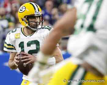 AP source: Jets agree on deal to acquire Super Bowl winner Aaron Rodgers