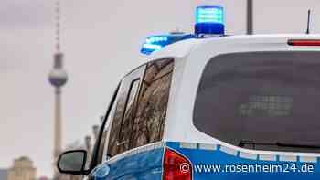 Geiselnahme nach Überfall: Polizei-Großeinsatz in Berlin läuft - Frau schwer verletzt