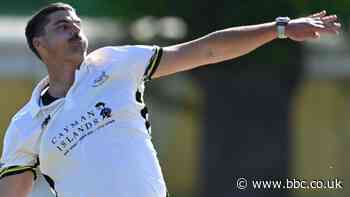 County Championship: Gloucestershire thwarted by weather in draw with Worcestershire