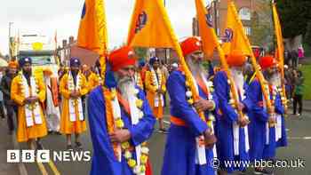 Vaisakhi: Thousands turn out for Coventry parade