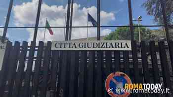 Ridotta in schiavitù e promessa in sposa a 14 anni: a processo i genitori