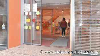 Lernen fürs Abitur: Augsburger Stadtbücherei öffnet länger
