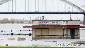 Major flooding along Mississippi River, severe storms possible in Florida and Texas