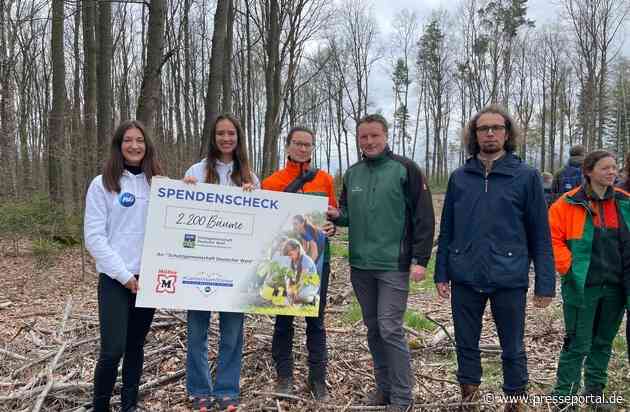 Tag des Baumes 2023: Gemeinsam mit dem Handelsunternehmen Müller spendet Procter & Gamble 2.200 Bäume