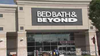 La cadena Bed Bath & Beyond se declara en bancarrota y está "cerrando" sus operaciones