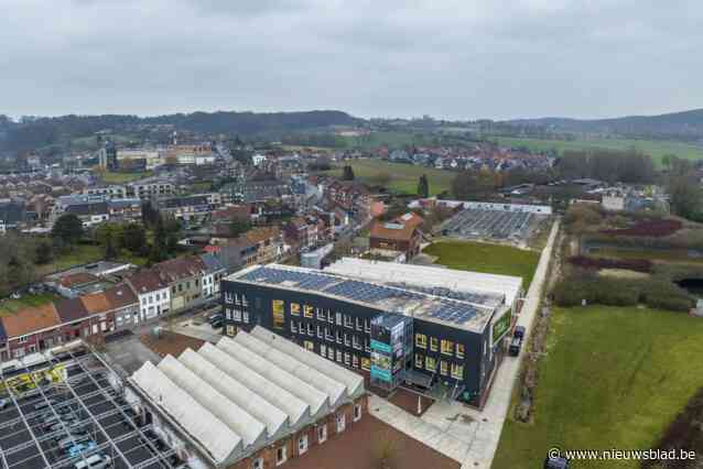 Stad plaatst waarschuwingsborden op plaatsen waar veel PFAS werd gemeten: “Paniek is niet nodig, wel voorzichtigheid”