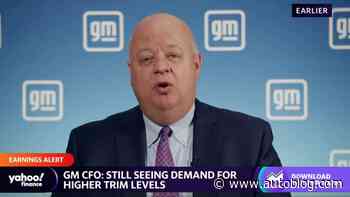 GM exec defends controversial decision to dump Apple CarPlay