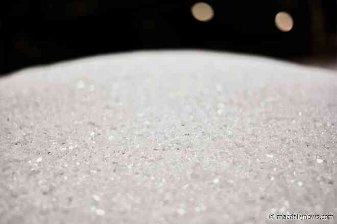 Apple supplier Corning beats profit estimates